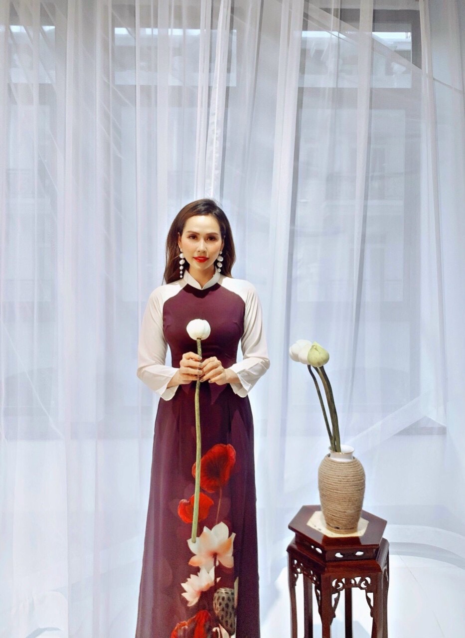 Set  Áo Dài Truyền Thống Hoạt Tiết Bông Sen - AL64